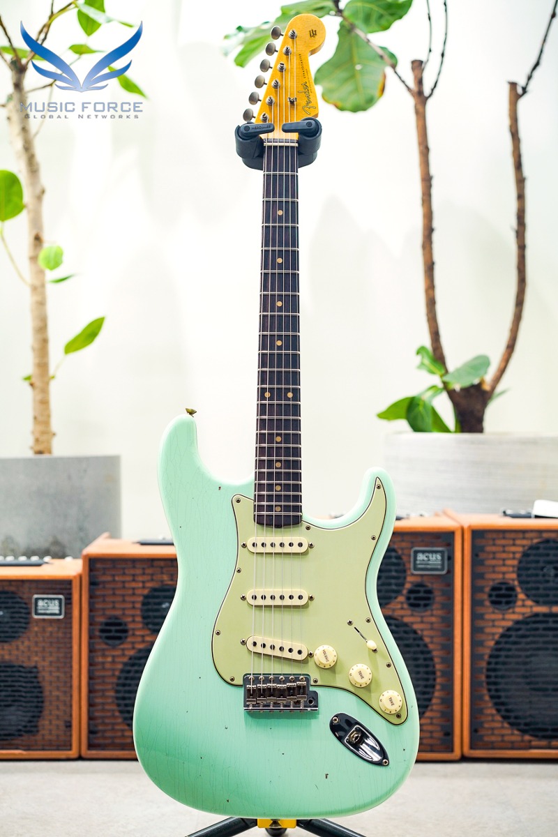 [2024 새봄맞이세일! (~5/31까지)] Fender Custom Shop Limited Edition 1960 Journeyman Strat Relic-Faded/Aged Surf Green (2023년산/신품) - CZ572139