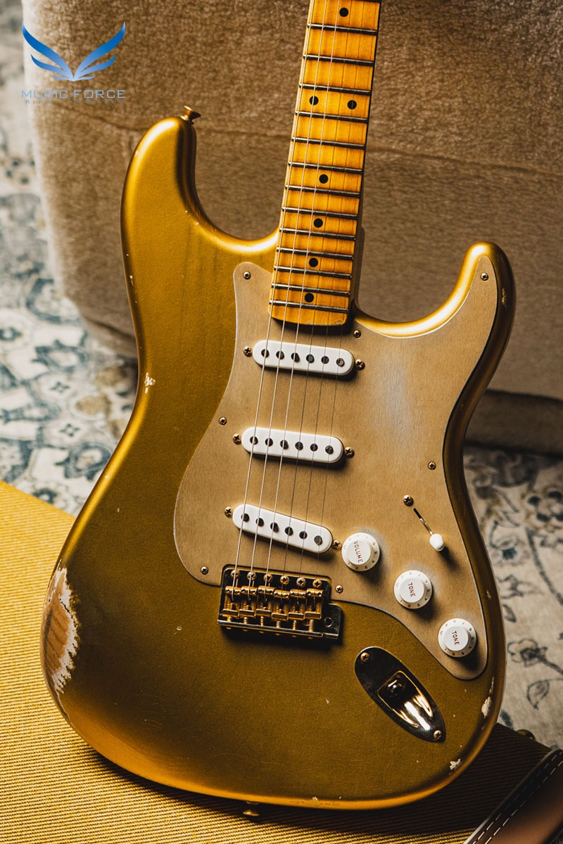 [2024 새봄맞이세일! (~5/31까지)] Fender Custom Shop Limited Edition 1955 Strat Relic - Aged HLE Gold w/Gold Hardware (2021년산/신품) - CZ552975